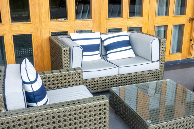 مبلمان فضای باز ایرانی یا وارداتی 800x533